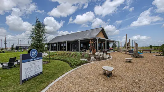 Everly by Westin Homes in Hockley - image 11