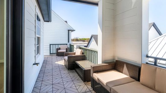 chatterton Oaks by InTown Homes in Houston - image 4