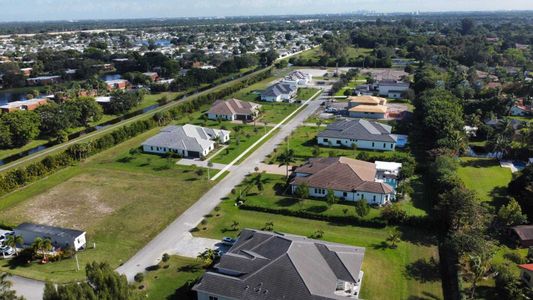 Flamingo Ranch Estates by Lowell Homes in Davie - image 13