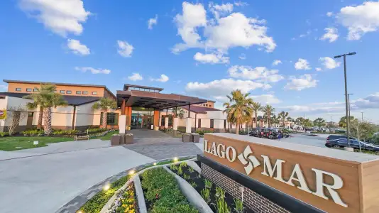 Lago Mar 60' Homesites by D.R. Horton in Texas City - image