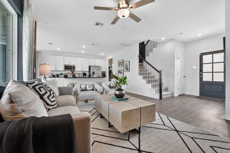 Sunfield by Taylor Morrison in Mustang Ridge - image 11