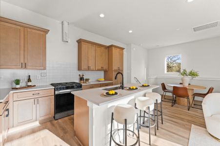 Highland Gardens by Faircroft Homes in Houston - image 15