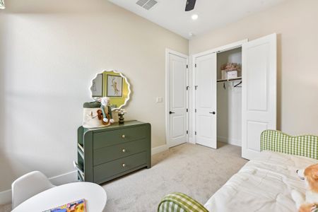 Turner's Crossing 50s 36