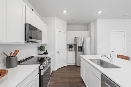 The Villas at Bishop Oaks by Century Communities in Jacksonville - image 10