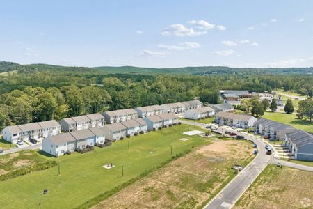 Village Green by Kerley Family Homes in Adairsville - image