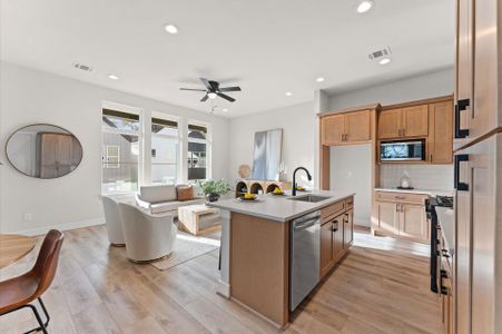 Highland Gardens by Faircroft Homes in Houston - image 8