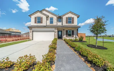 Grande Estates by CastleRock Communities in Bertram - photo 0