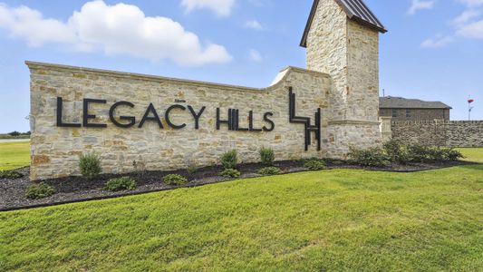 Lilybrooke at Legacy Hills by D.R. Horton in Celina - image 9