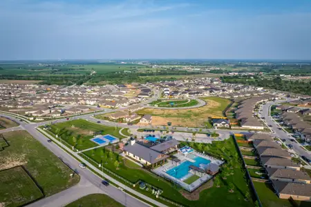 Carillon by M/I Homes in Manor - image