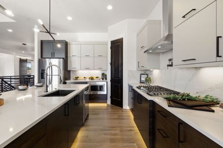 Aurora Highlands by Bridgewater Homes in Aurora - image 6