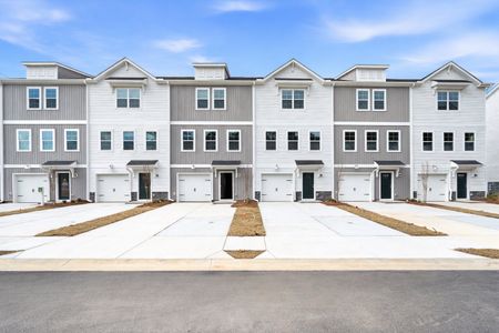 Liberty Village by McGuinn Homes in Hinesville - image 10