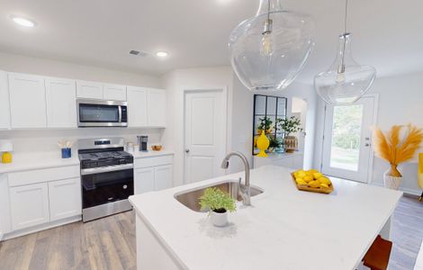 Aberdeen by Veranda Homes in Fountain Inn - image 7