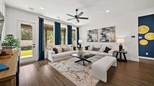 Hunters Crossing 60s by HistoryMaker Homes in Sealy - image 18