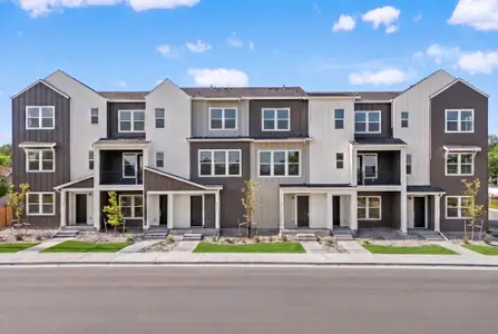 Berkeley Villas by Trumark Homes in Denver - image 2