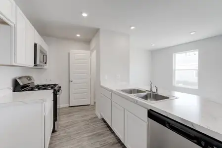 Heather Heights by National HomeCorp in Itasca - image 3