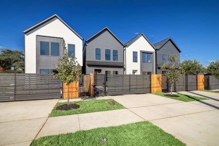 Eleven at Eastwood by Enterra Homes in Houston - photo 0 0