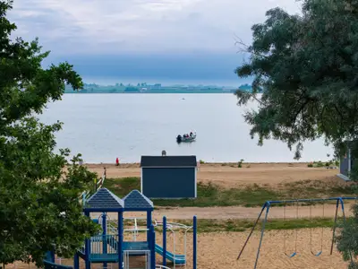 The Estates Collection at Mead Crossing by Risewell Homes in Mead - image