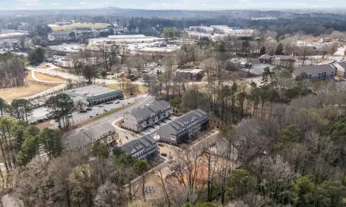 Devin's Shire by JW Collection in Kennesaw - image