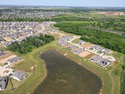 Fulbrook on Fulshear Creek: 60ft. lots by Highland Homes in Fulshear - image 7