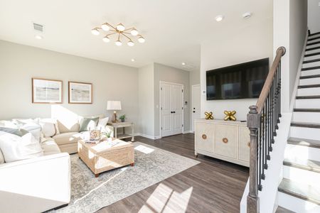 Croftside Townhomes by Stanley Martin Homes in Powder Springs - image 7