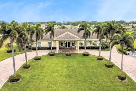 Stone Ridge by Century Complete in Sebring - image