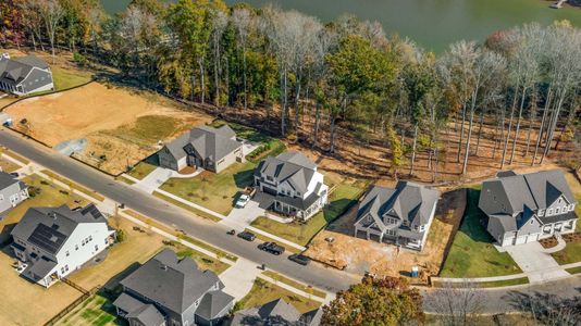 Waterfront at The Vineyards on Lake Wylie by Keystone Custom Homes in Charlotte - photo 5 5