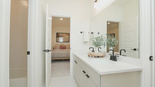 Brookewater by DRB Homes in Rosenberg - image 13