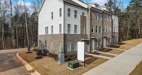 Royall Townes by Meeting Street Homes & Communities in Charlotte - photo 1 1