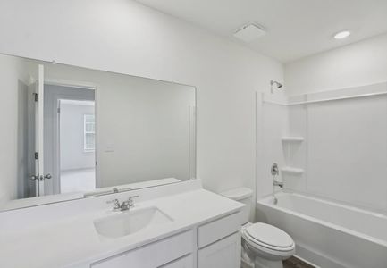 Ashland by Starlight Homes in Angleton - image 7