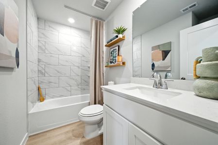 Cloverdale by Century Communities in Houston - image 19