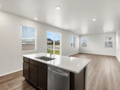 Frontier Estates - The Flora Collection by Meritage Homes in Firestone - image 16