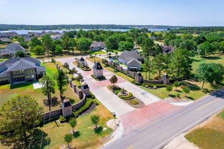 French Quarter On Lake Conroe by DH Homes in Willis - photo 4 4