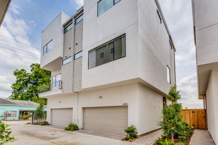 Middle Street Lofts on the Bayou by Urban Lofts Townhomes in Houston - photo 1 1