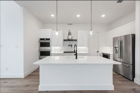 Royal Court by Monarch Homes in Frisco - image 14