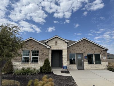 Firefly Pointe: Stonehill Collection by Lennar in Hutto - photo 0 0