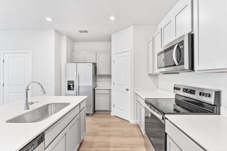 The Villas at Bishop Oaks by Century Communities in Jacksonville - image 8