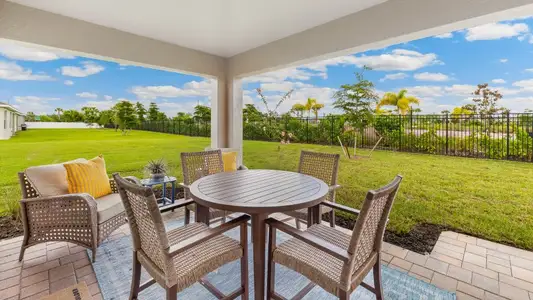 Coral Bay - Express & Tradition by D.R. Horton in North Fort Myers - image 4