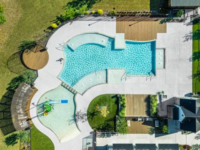 Mantua Point: 55ft. lots by Highland Homes in Van Alstyne - image 15