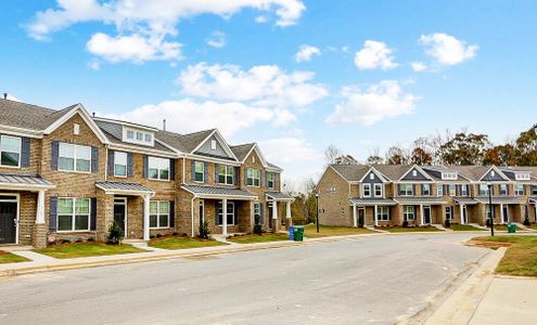 Brookdale Village Townhomes by Eastwood Homes in Charlotte - photo 5 5