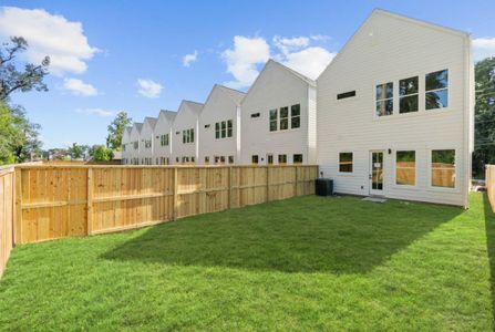 Cebra Court by Urban Arc Properties in Houston - image 4