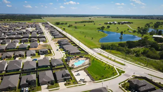 Chalk Hill by Beazer Homes in Celina - image