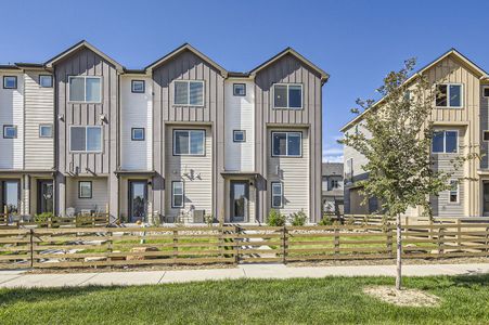 Waterfield - Townhomes by Dream Finders Homes in Fort Collins - photo 4 4