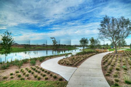 Meridiana: 65ft. lots by Highland Homes in Manvel - photo 25 25