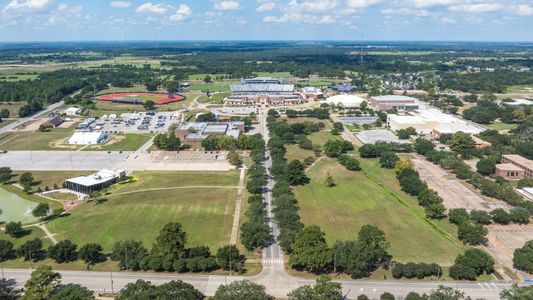 Cameron Cove by Lennar in Waller - image