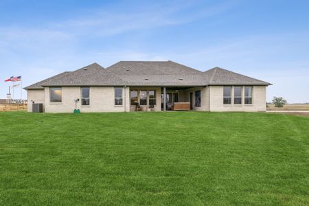 Lakeway Estates by Centre Living Homes in Waxahachie - image 19