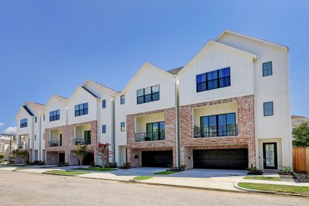 Chateaus at Hutchins Street by City Choice Homes in Houston - photo 0