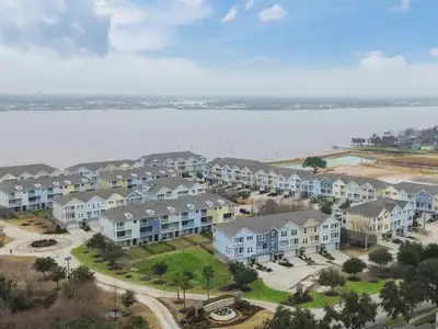 Veranda at South Shore by D.R. Horton in League City - photo 0 0