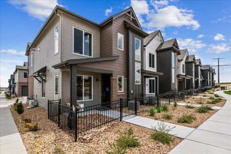 Pacific Collection at The Townes at Skyline Ridge by Century Communities in Castle Pines - photo 12 12