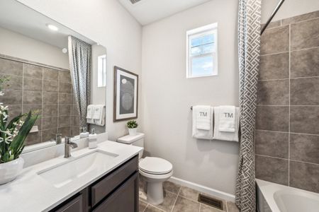 The Aurora Highlands Landmark Collection 16