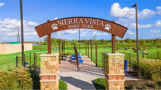 Sierra Vista by Lennar in Rosharon - image 7